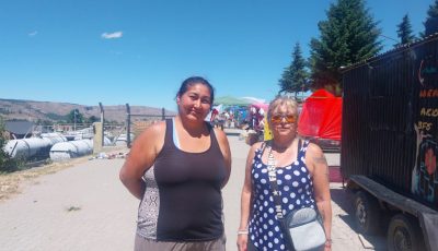 ana y monica feriantes