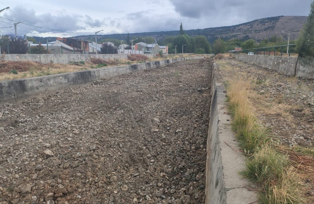 arroyo esquel sin agua