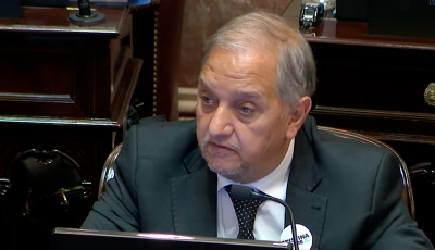 carlos linares senador