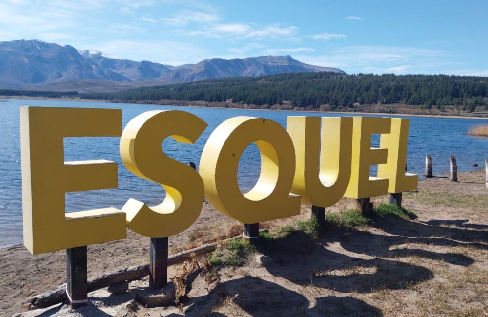 cartel esquel