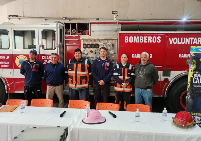 cross bomberos
