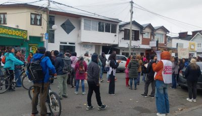 decentes frente a atech