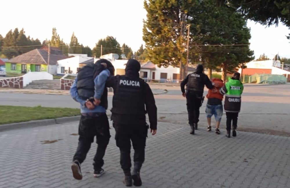 detenidos rio pico 01