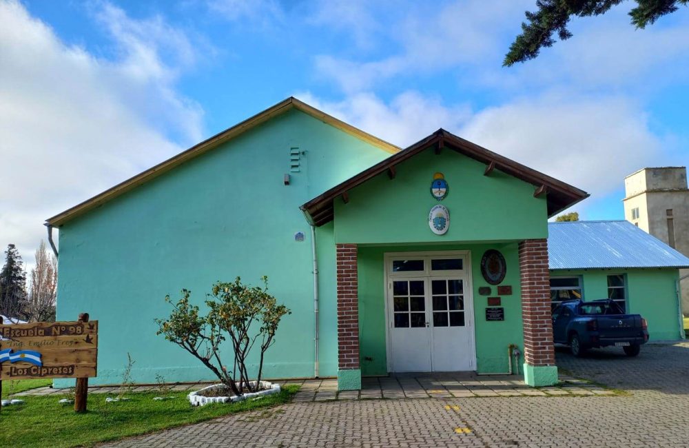 escuela 98 los cipreses