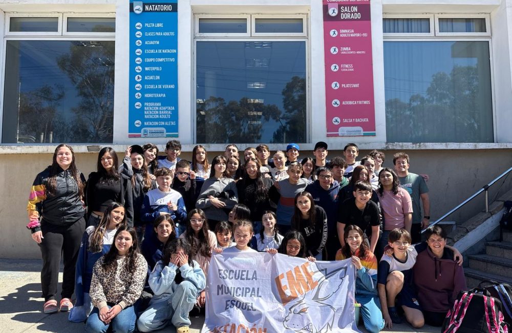 escula municipal de natacion