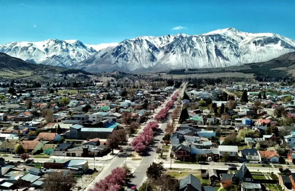 esquel ciudad +
