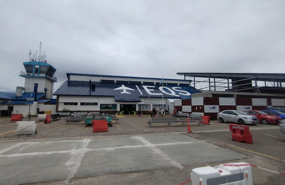 estacionamiento aeropuerto esquel 2