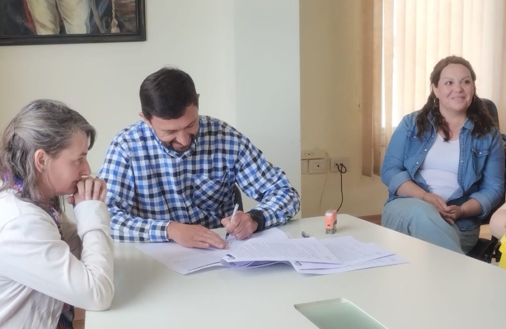 firma convenio municipio con fundacion eupa