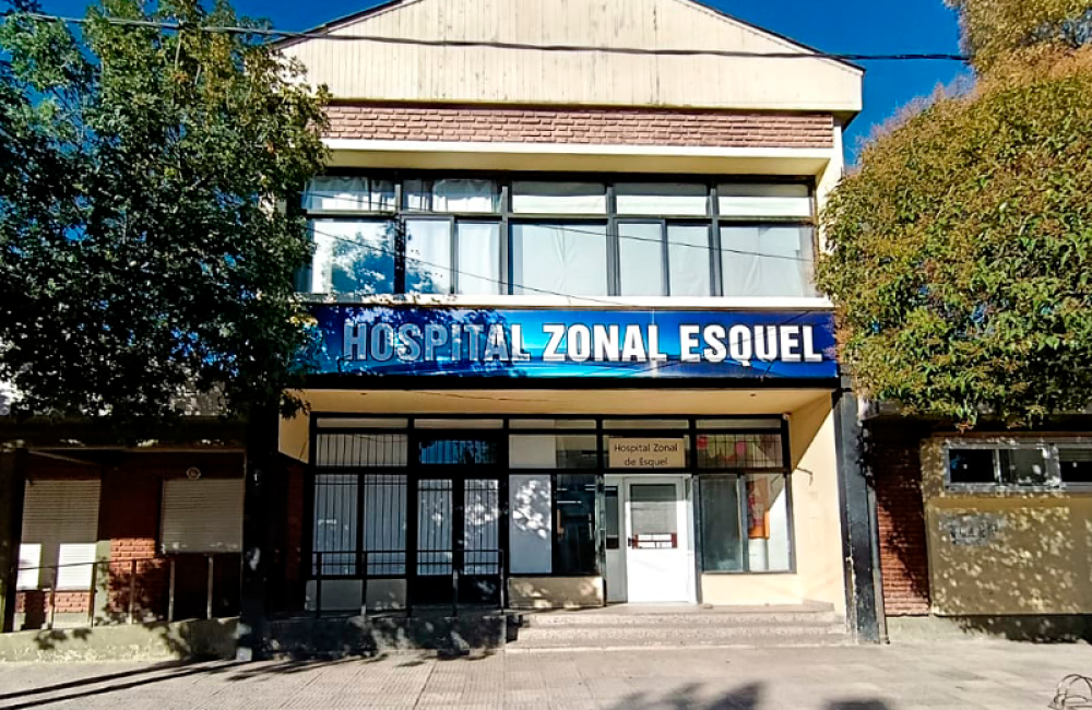 hospital esquel portada