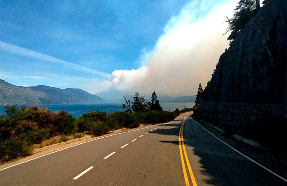 incendio puerto café desde lago futalaufquen 01