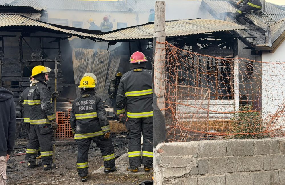 incendio vivienda esquel