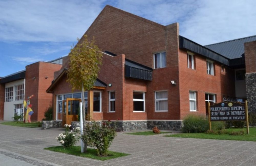 polideportivo trevelin