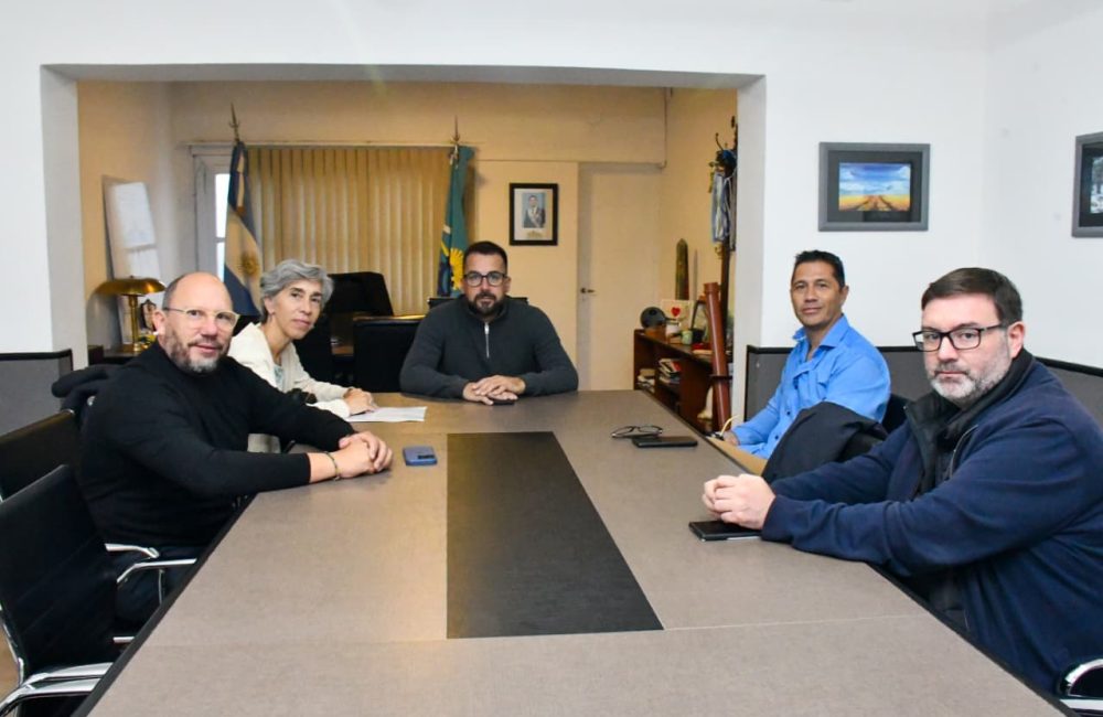 reunion universidad chubut