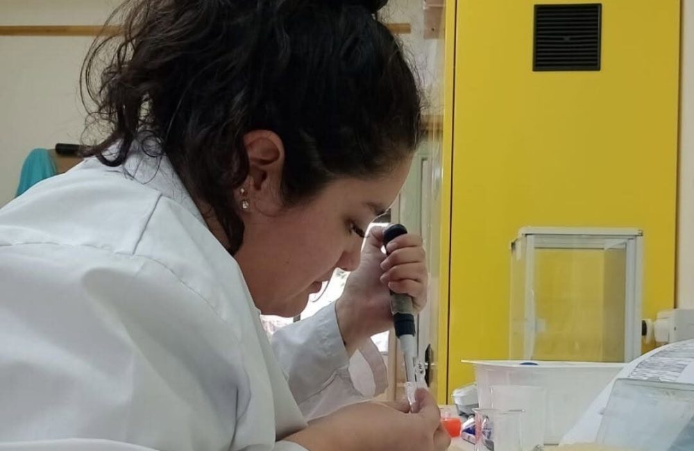revista Current Microbiology 1