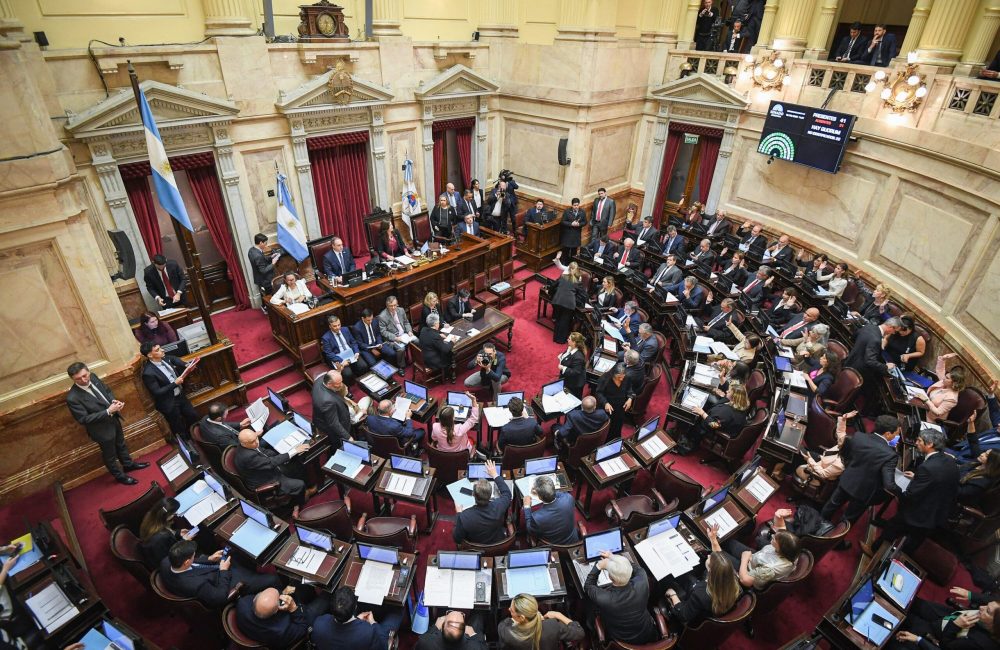 senadores