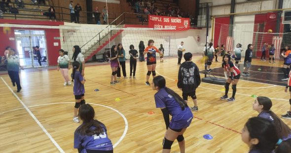 voley niños 3