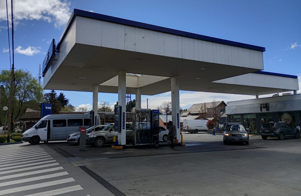 ypf estación trevelin